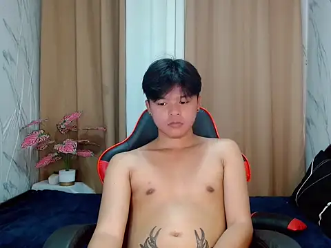 yourhotasiandoms online show from May 3, 2:17 am