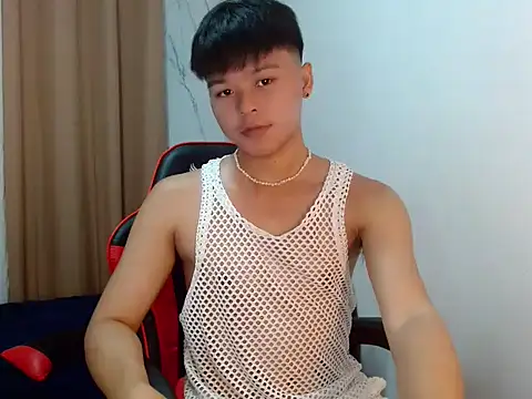 yourhotasiandoms online show from May 8, 3:39 pm