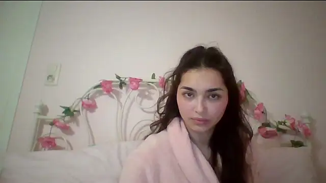 Snapshot of yourbella37 chatting on May 6, 7:41 pm yourbella37 online show from May 6, 7:41 pm