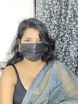 Snapshot of Axy1_1 chatting on May 8, 5:51 pm Axy1 1 online show from May 8, 5:51 pm