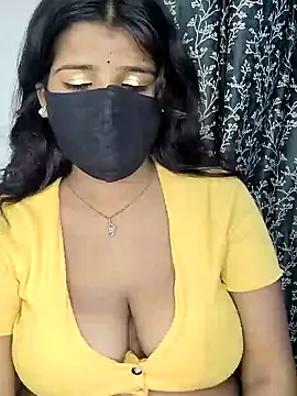 Snapshot of Axy1_1 chatting on June 10, 2:38 pm Axy1 1 online show from June 10, 2:38 pm
