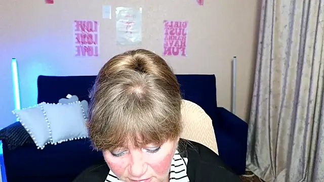 Snapshot of Melania_Cook chatting on July 31, 9:36 pm Melania Cook online show from July 31, 9:36 pm