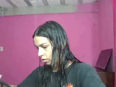 Snapshot of pamelaamorette chatting on June 1, 6:31 pm pamelaamorette online show from June 1, 6:31 pm