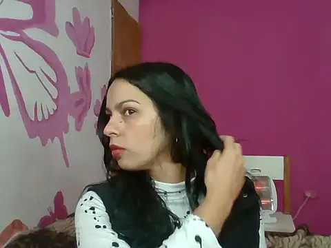 Snapshot of pamelaamorette chatting on June 13, 6:06 pm pamelaamorette online show from June 13, 6:06 pm