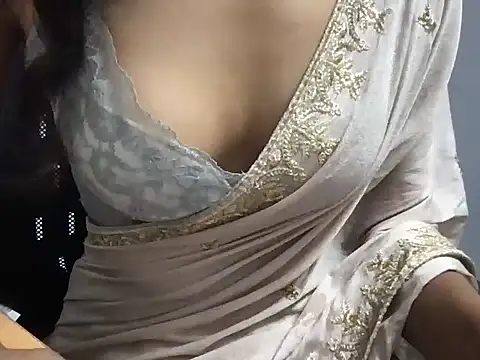 Snapshot of Harleen_Kaur07 chatting on July 8, 9:14 am Harleen Kaur07 online show from July 8, 9:14 am