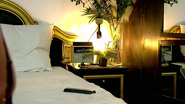 DianaBellaRoze online show from May 28, 5:10 pm