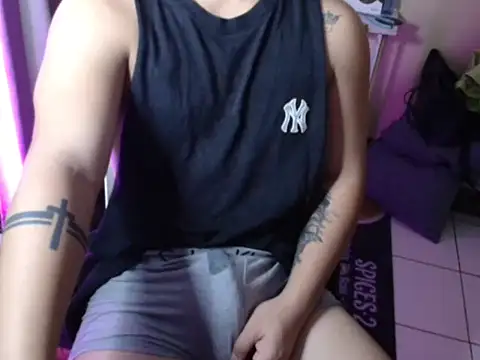 Snapshot of Ashtonfuckingboi chatting on July 23, 5:33 pm Ashtonfuckingboi online show from July 23, 5:33 pm