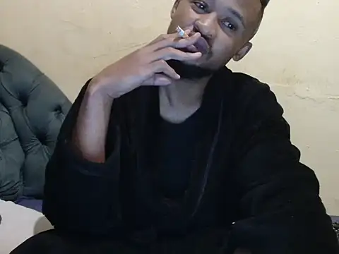 Snapshot of xxTroyX chatting on June 11, 8:29 pm xxTroyX online show from June 11, 8:29 pm