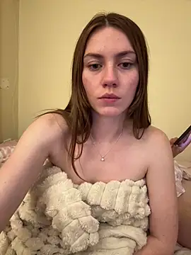 Snapshot of daisycollins chatting on June 6, 11:59 am daisycollins online show from June 6, 11:59 am