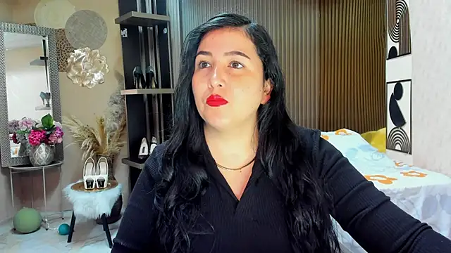 BBWLuxuryMuse online show from May 13, 11:40 am