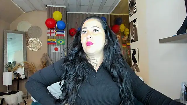 BBWLuxuryMuse online show from June 17, 11:45 am