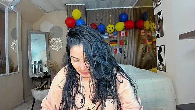 BBWLuxuryMuse online show from June 20, 12:08 pm