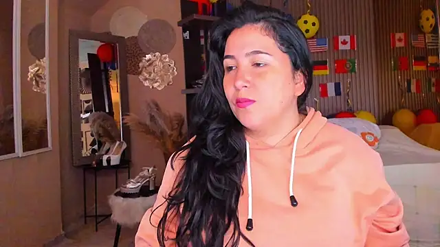 BBWLuxuryMuse online show from June 26, 11:36 am