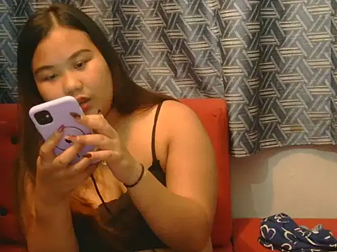 hotchickgirl online show from June 3, 3:06 pm