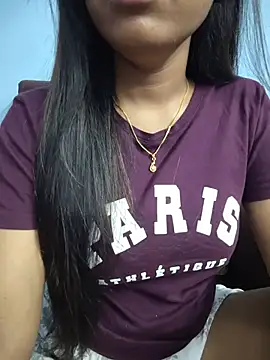Snapshot of Menaxi_Baby7 chatting on July 16, 8:15 pm Menaxi Baby7 online show from July 16, 8:15 pm
