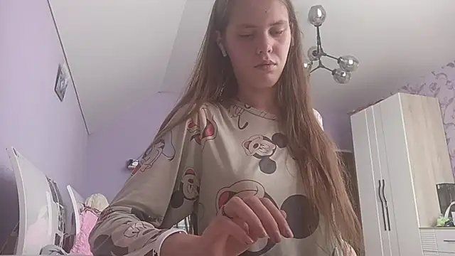 Snapshot of TabithaKorey chatting on June 15, 12:51 pm TabithaKorey online show from June 15, 12:51 pm
