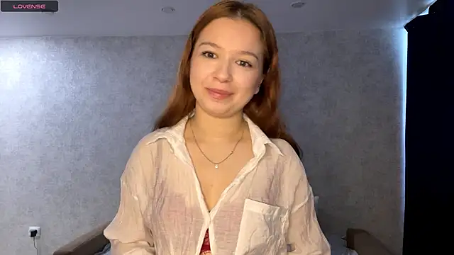 Snapshot of SofiaClarky chatting on June 7, 6:17 am SofiaClarky online show from June 7, 6:17 am