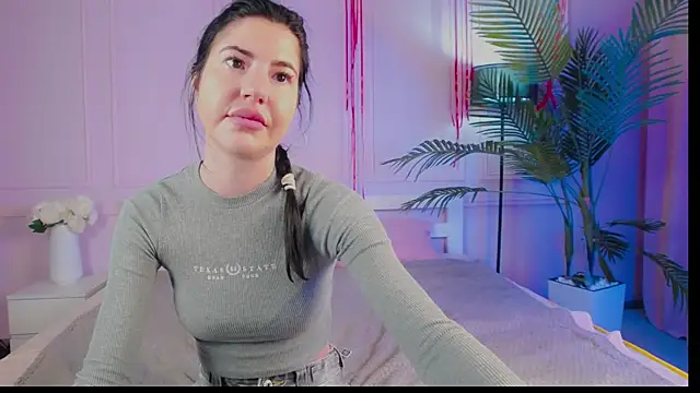 Emily xoo online show from May 29, 8:18 pm