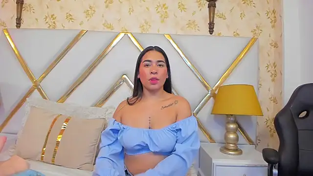 SussyFoxxx online show from June 17, 7:04 pm
