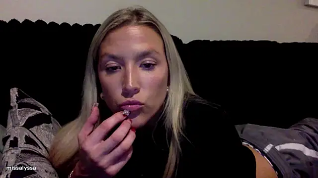 Misss alyssaaa online show from June 4, 3:12 am