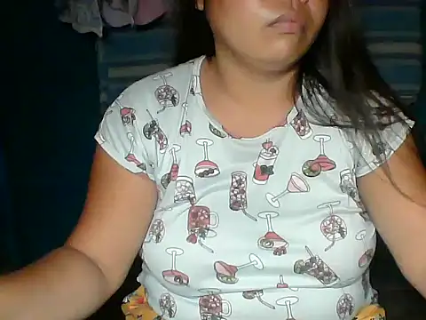 MommyKaye30 online show from June 5, 7:14 am