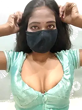Hot Candy77 online show from August 4, 1:53 am