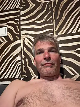 Snapshot of Thor-82 chatting on May 7, 7:41 pm Thor-82 online show from May 7, 7:41 pm