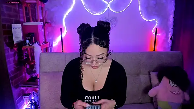 liz martins1 online show from June 1, 2:35 am