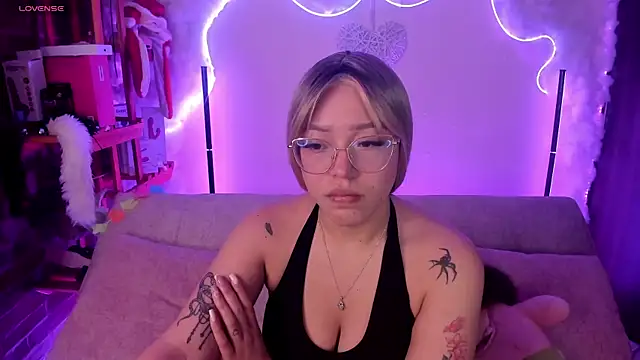 liz martins1 online show from July 6, 1:46 am