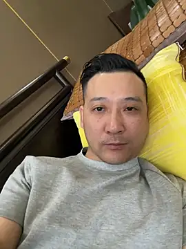 Snapshot of semir-xin chatting on June 3, 9:45 am semir-xin online show from June 3, 9:45 am