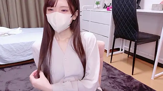 Snapshot of hina_mochi chatting on May 23, 8:51 am hina mochi online show from May 23, 8:51 am