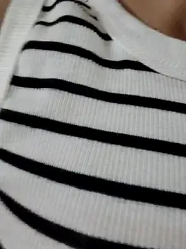 Snapshot of kiran-baby chatting on May 21, 5:31 pm kiran-baby online show from May 21, 5:31 pm