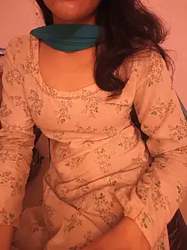 zoya baby  online show from June 6, 3:39 pm