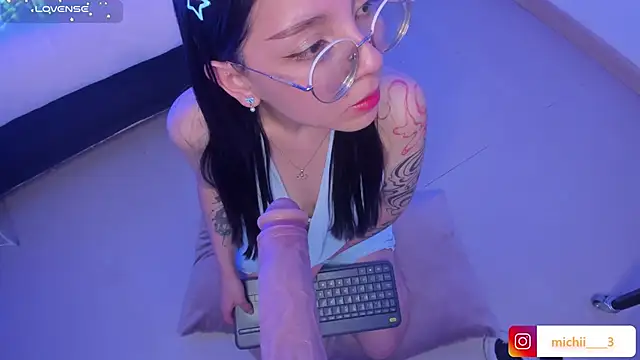 kitty patitas suavesss online show from July 2, 4:51 am