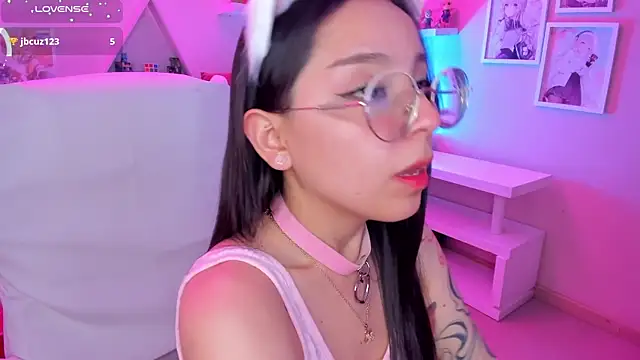 kitty patitas suavesss online show from July 12, 1:29 am