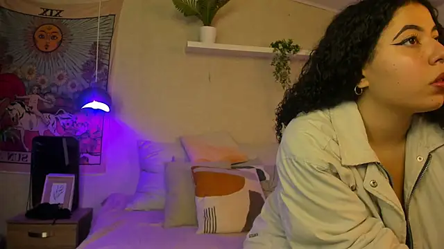Honey Sofi online show from July 25, 1:08 pm