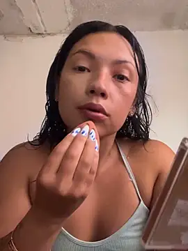 Snapshot of sarita_hos chatting on May 11, 3:51 pm sarita hos online show from May 11, 3:51 pm