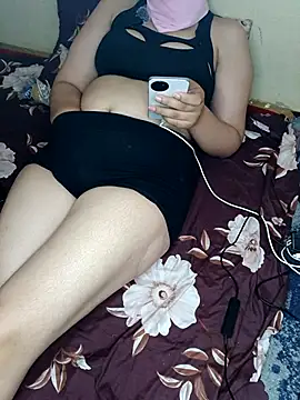Snapshot of Sahira-22 chatting on May 11, 8:31 am Sahira-22 online show from May 11, 8:31 am