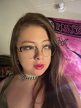 Snapshot of Lilith_Desire chatting on June 1, 1:02 pm Lilith Desire online show from June 1, 1:02 pm
