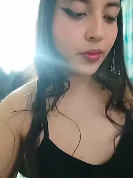 Snapshot of Lubnna chatting on July 8, 12:59 am Lubnna online show from July 8, 12:59 am