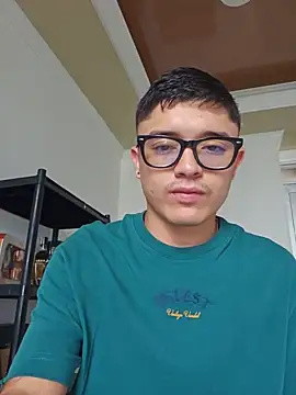 SAMY AND FRIENDSS online show from June 13, 1:31 pm