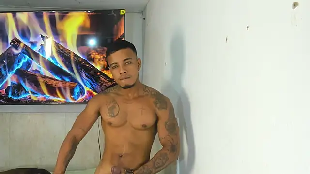 Snapshot of Jesko_Evo69x chatting on May 28, 3:53 pm Jesko Evo69x online show from May 28, 3:53 pm