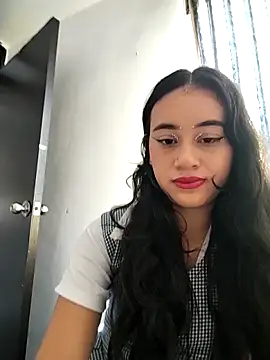 L0lita Emi12 online show from June 20, 2:31 pm