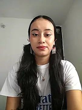 L0lita Emi12 online show from June 30, 7:26 pm