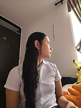 L0lita Emi12 online show from July 5, 6:37 pm