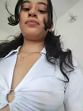 L0lita Emi12 online show from July 10, 8:44 pm