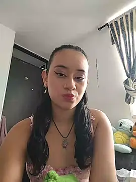 L0lita Emi12 online show from July 25, 5:43 pm