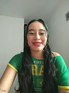 L0lita Emi12 online show from August 4, 6:54 pm