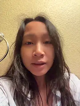 petiteTai online show from June 3, 5:32 am