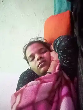 Snapshot of Student_garl_1 chatting on June 17, 10:32 pm Student garl 1 online show from June 17, 10:32 pm